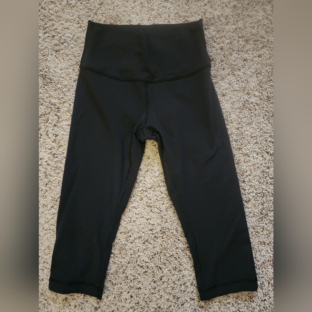 lululemon athletica Black Cropped Leggings